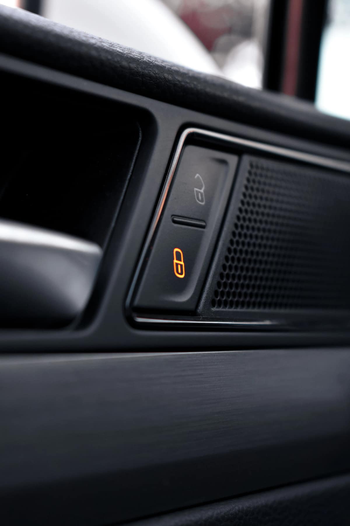 Backlit Switches and Climate Controls